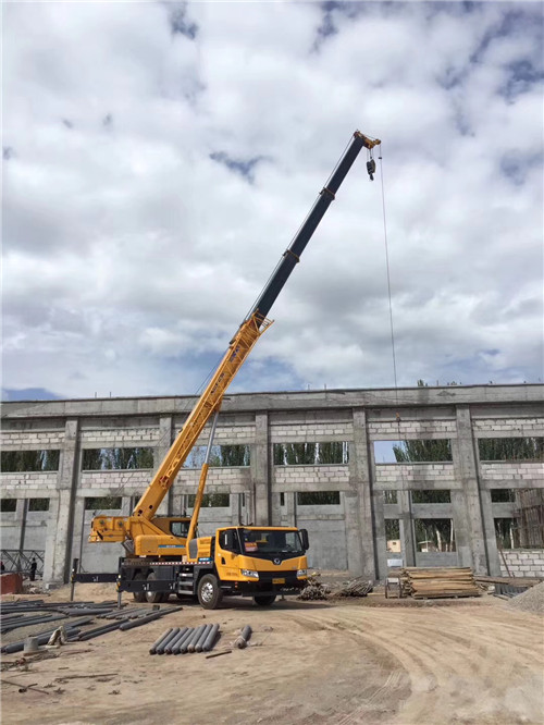 黔江区吊装作业前会做设备检查吗？安全保障措施有哪些？