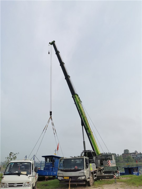 黔江区桥梁建设吊装案例